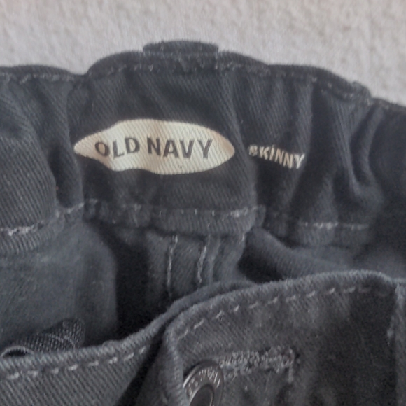 Old Navy Skinny Black Jeans - Picture 4 of 8